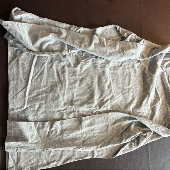 Pittsburgh Steelers Gray Long Sleeve Shirt NWT - Picture 2 of 2